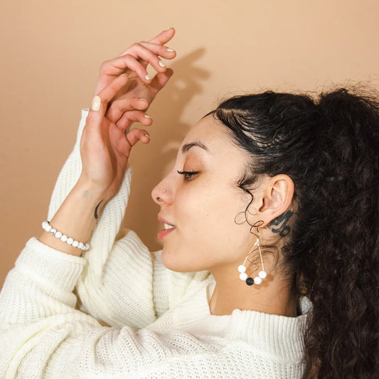 Gemstone Diffuser Bracelet - White Howlite + Lava Rock